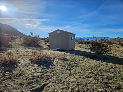Photo of 0 Vic Ave L2 152 Ste, Lancaster, CA 93535 (MLS # SR26103875)