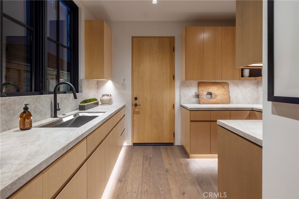 Lido Island (LIDO) - Residential