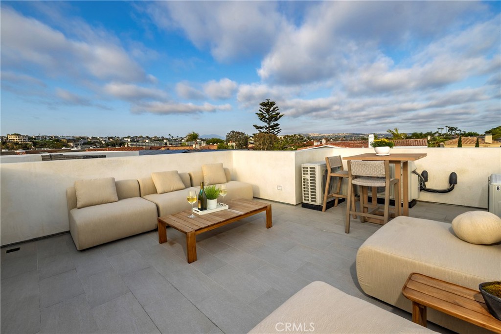 Lido Island (LIDO) - Residential