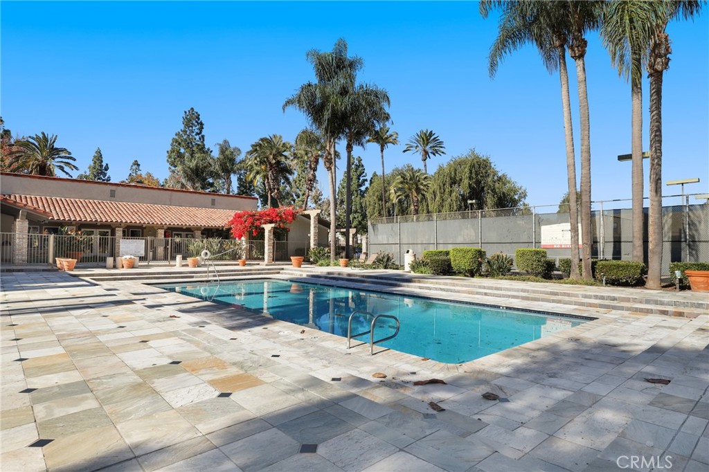 Monterey Villas - Residential