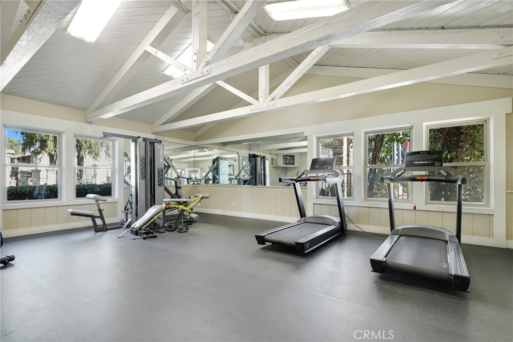 Monterey Villas - Residential