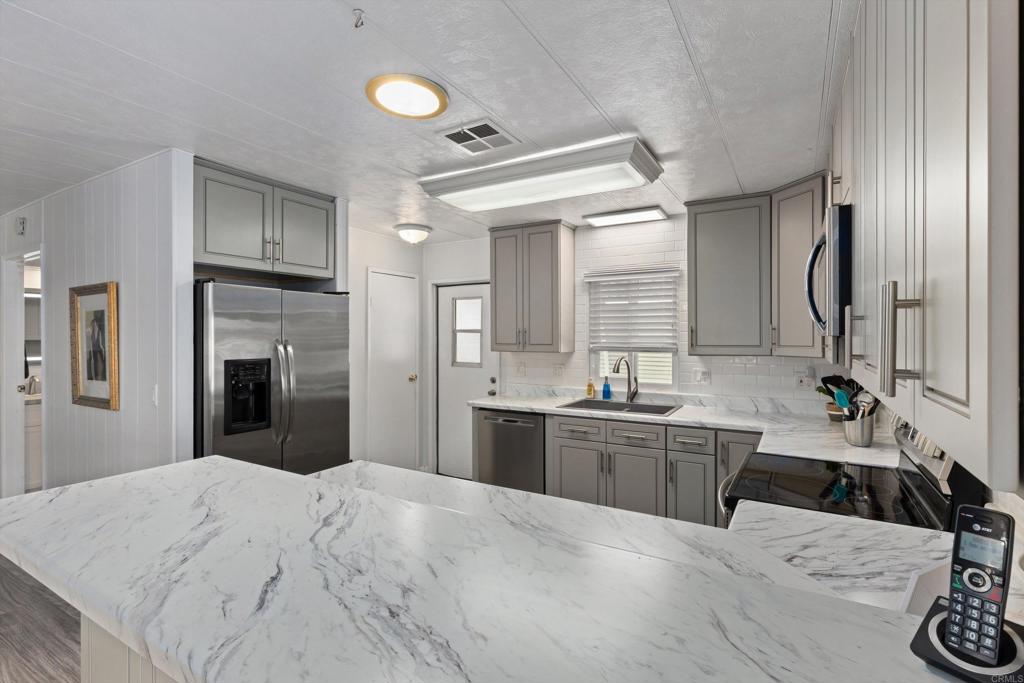 3535 Linda Vista Drive 8