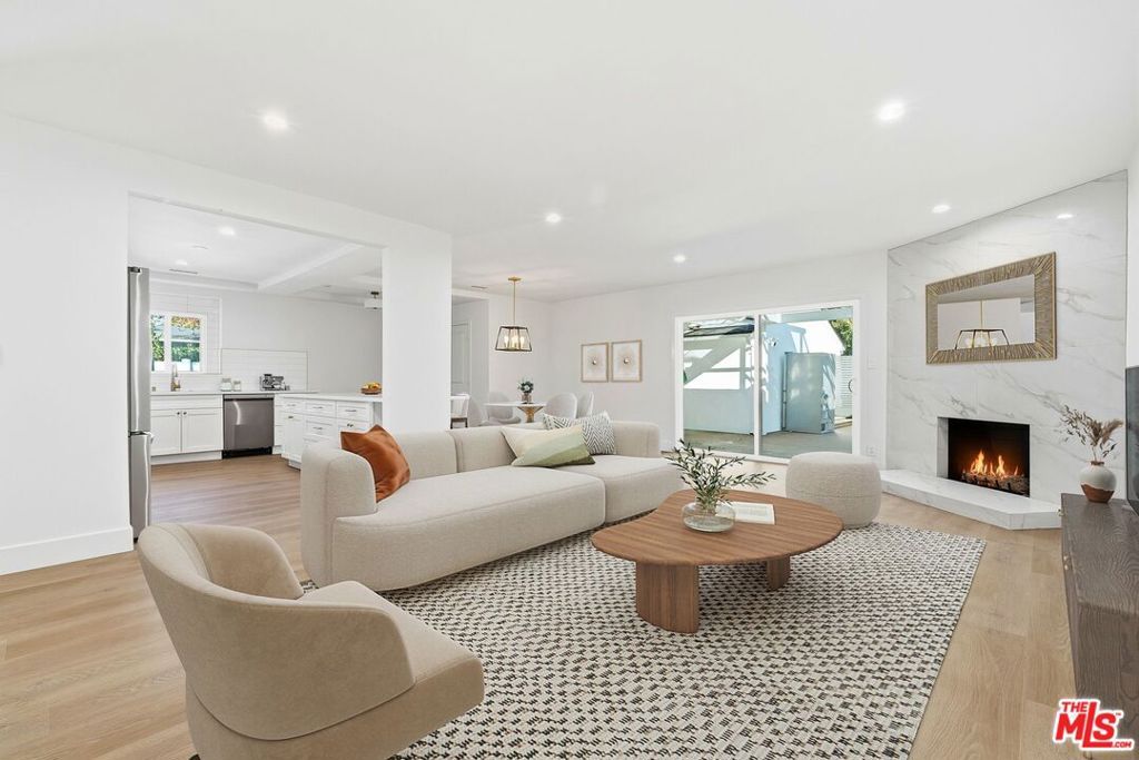 Photo of 12455 Milbank Street, Studio City, CA 91604 (MLS # 26654559)