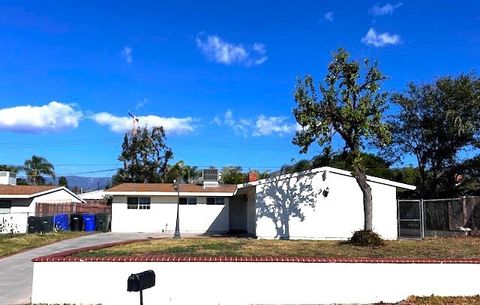 Photo of 26930 14th Street, Highland, CA 92346 (MLS # IV26070002)