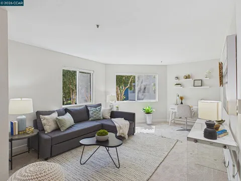 6400 Christie Ave Unit 2202, Emeryville, CA 94608 - MLS#: 41129793