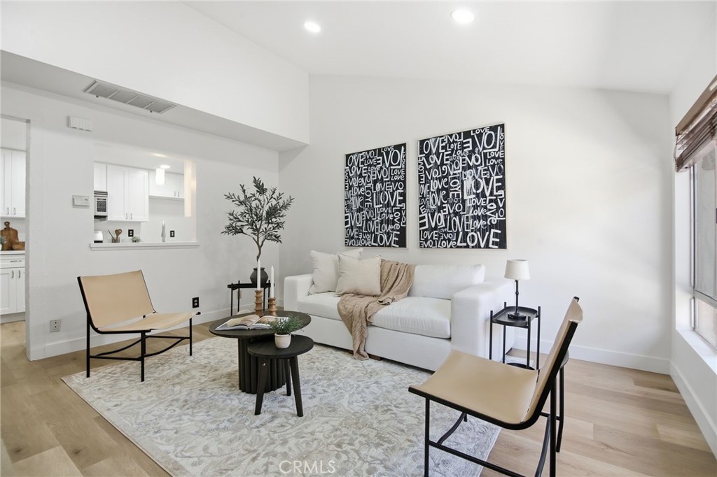 3342 Elm Avenue 26