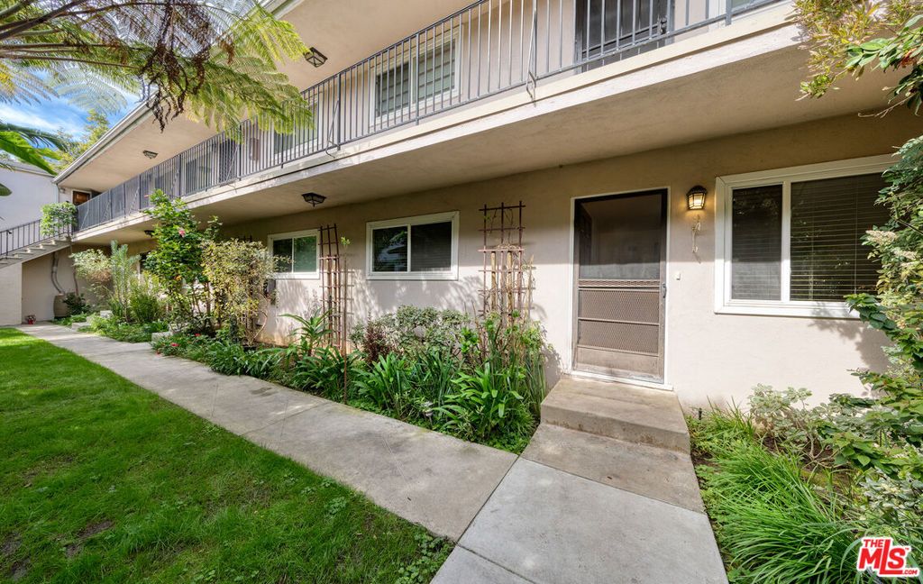 Photo of 1517 Harvard Street #3, Santa Monica, CA 90404 (MLS # 26657139)