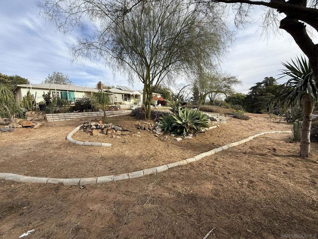 11960 Lemon Crest Dr