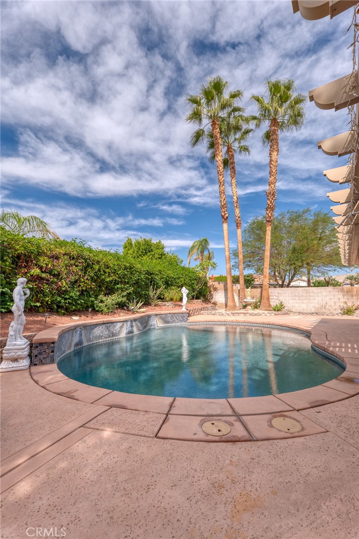 Tapestry (33551) - Residential