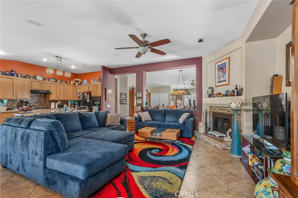 Tapestry (33551) - Residential