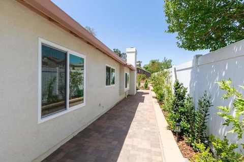 Tiny photo for 43765 Corte Amaya, Temecula, CA 92592 (MLS # 260009563SD)