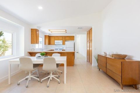 Tiny photo for 43765 Corte Amaya, Temecula, CA 92592 (MLS # 260009563SD)