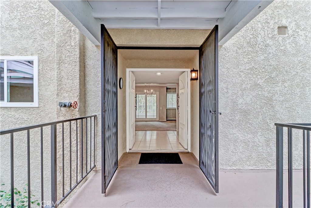 5517 Paseo Del Lago E 2H