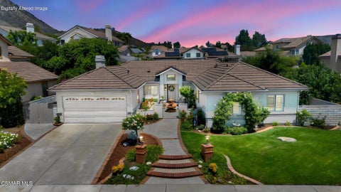 Photo of 3995 Santa Tomas Place, Newbury Park, CA 91320 (MLS # 226003788)