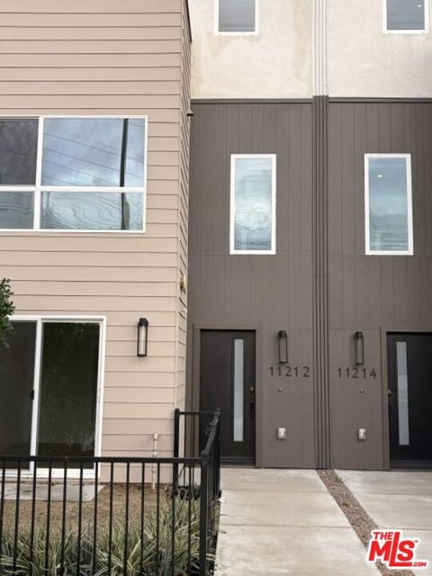 Photo of 11212 W Victory Boulevard #7, Los Angeles, CA 91606 (MLS # 26864967)