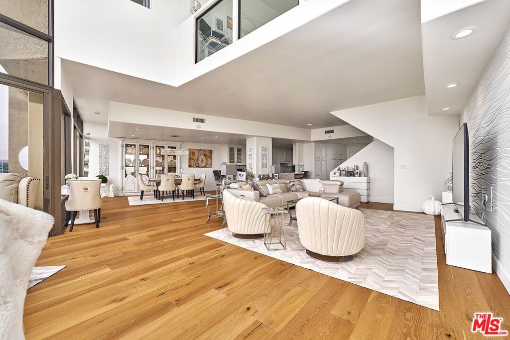 4337 Marina City Drive PH40