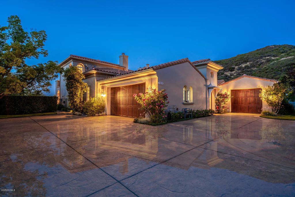 listing image 130723450612661581457
