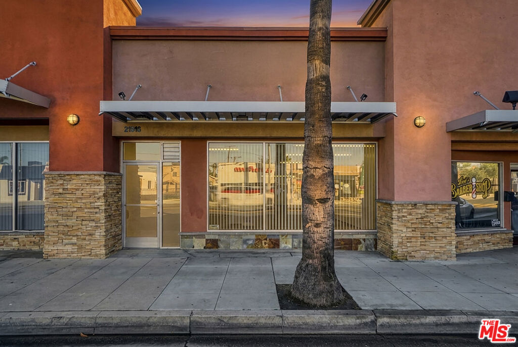 21512 Norwalk Boulevard