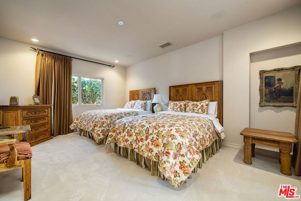 Thunderbird Terrace - Residential