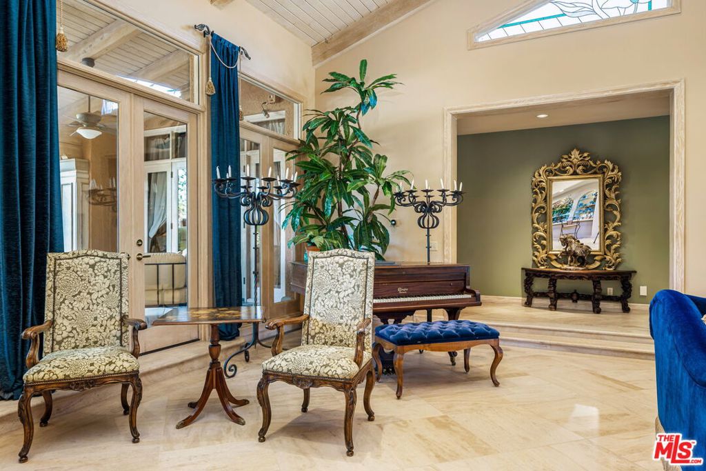 Thunderbird Terrace - Residential