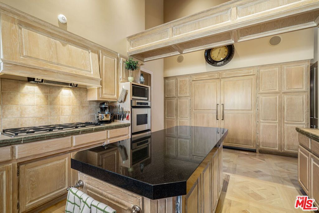 Thunderbird Terrace - Residential