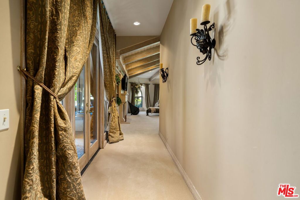 Thunderbird Terrace - Residential