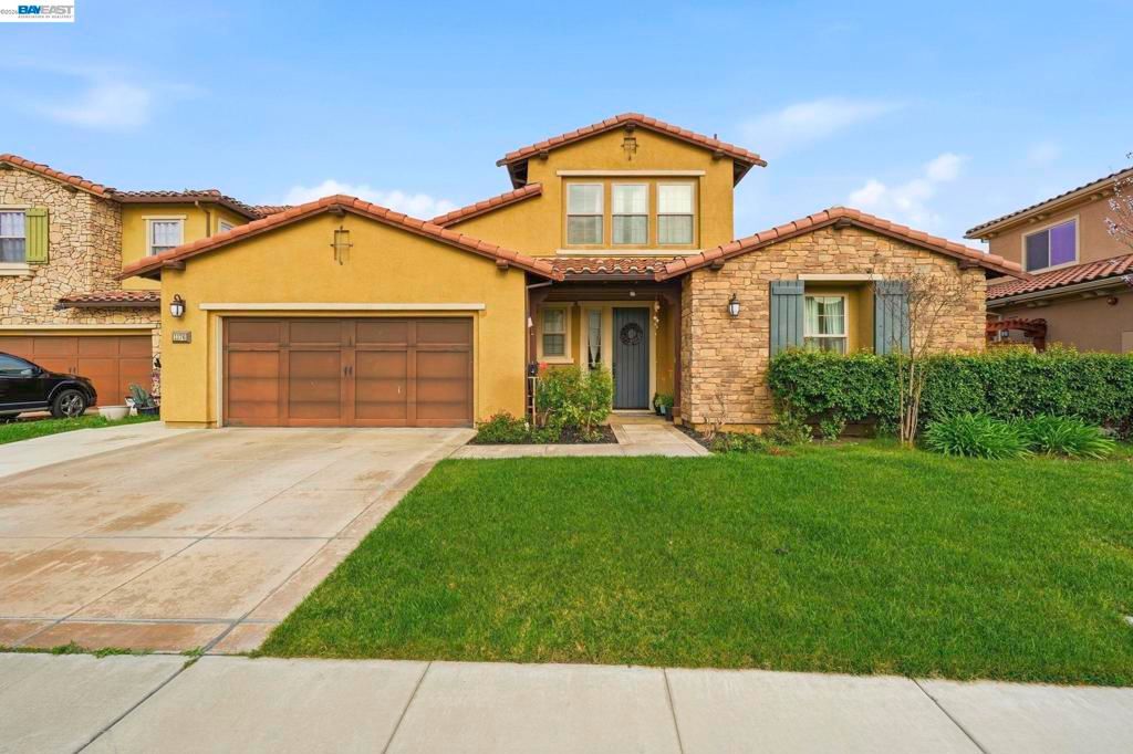 Photo of 1176 Duomo Way, Manteca, CA 95337 (MLS # 41131377)