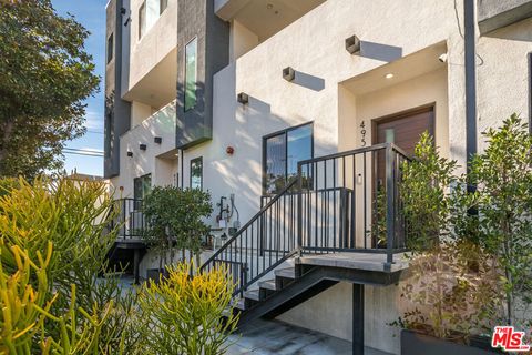 Photo of 495 N St Andrews Place, Los Angeles, CA 90004 (MLS # 26635249)