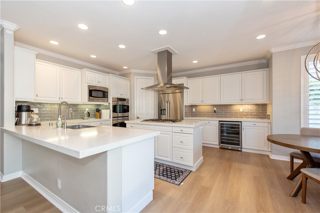 46 Vela Court