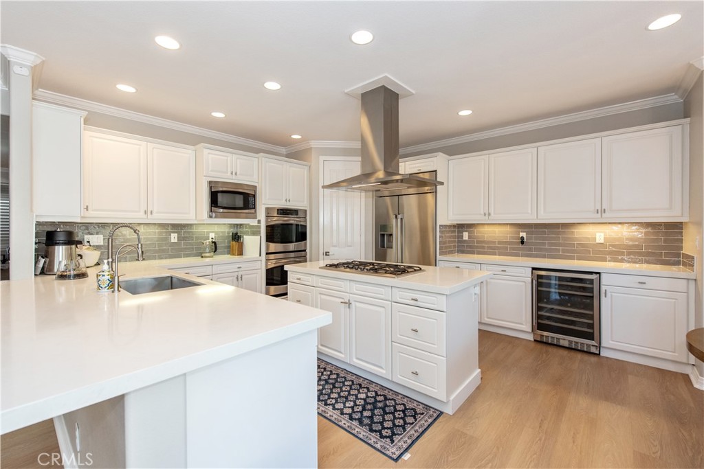 46 Vela Court