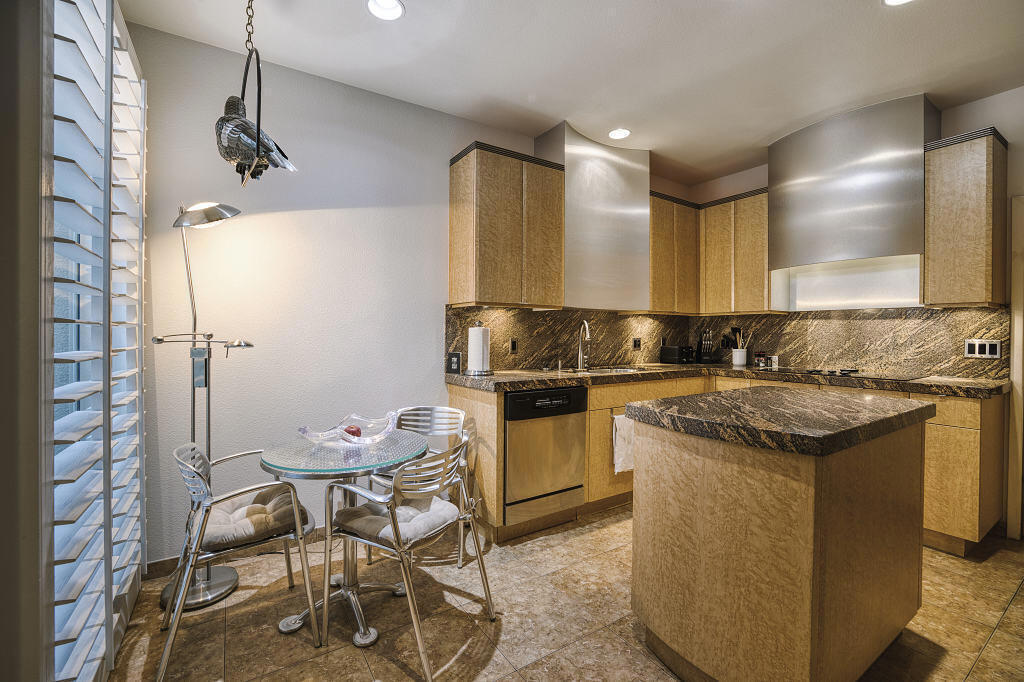 Lake Mirage Racquetball Club - Residential Lease