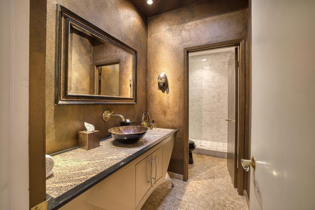 Lake Mirage Racquetball Club - Residential Lease