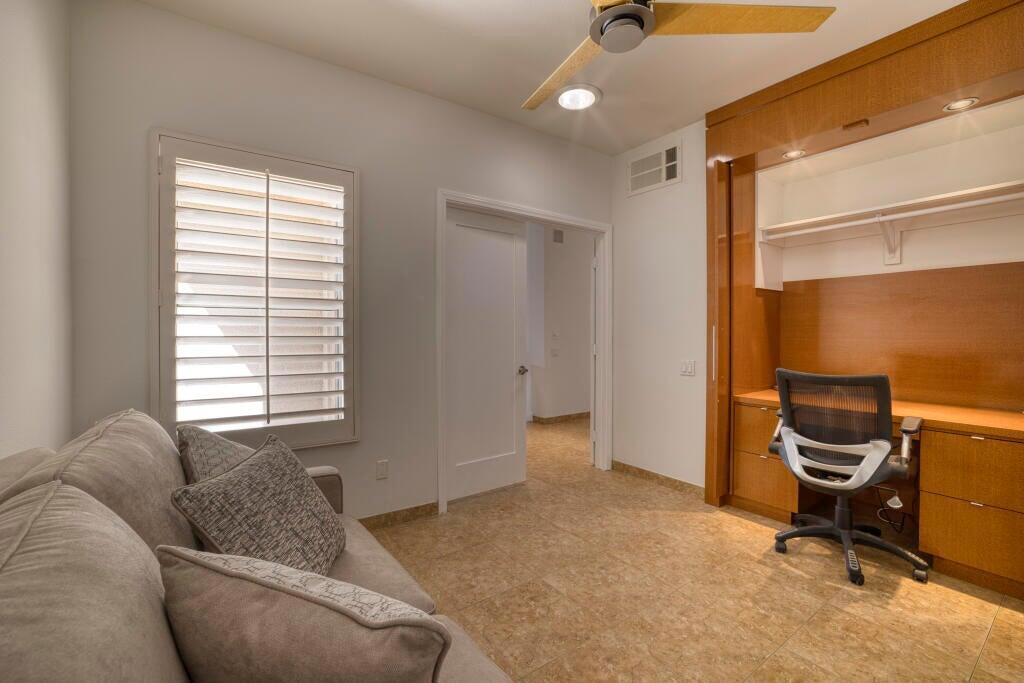 Lake Mirage Racquetball Club - Residential Lease