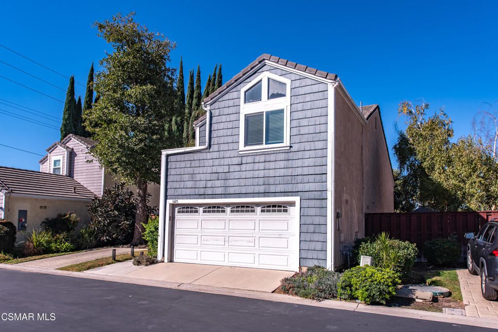 Photo of 1425 Clayton Way, Simi Valley, CA 93065 (MLS # 225005290)