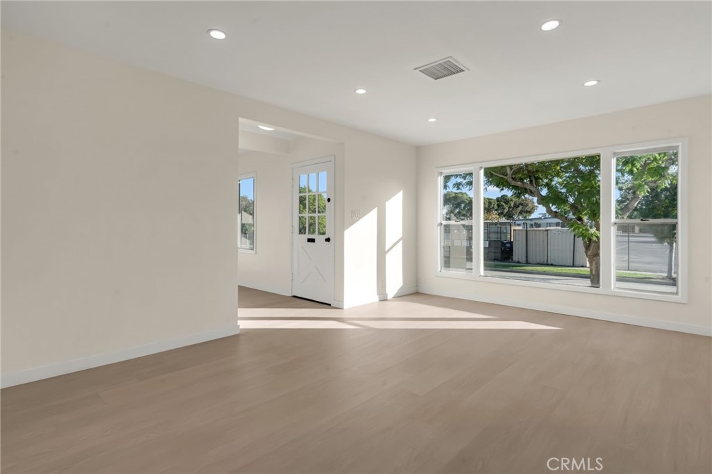 2729 Greentop Street