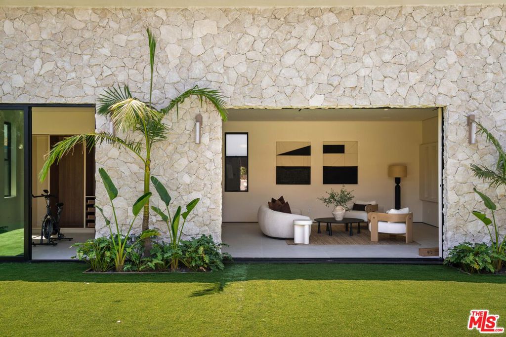 3937 Marcasel Avenue