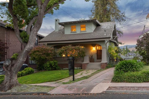 Photo of 6 Greenbank Avenue AVE, Piedmont, CA 94611 (MLS # 41142652)