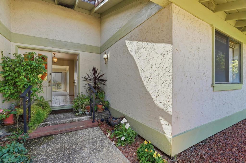 8050 Chardonay Court
