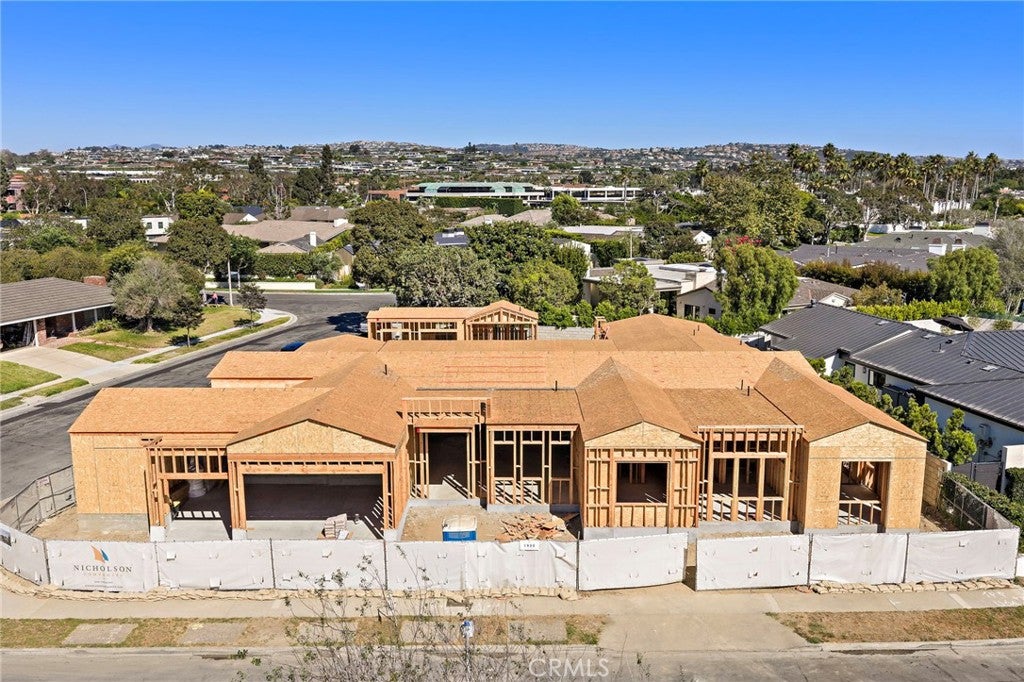 1900 Altura Drive