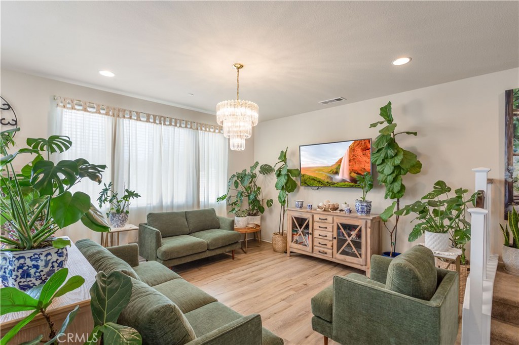27993 Calle Casera NW 158