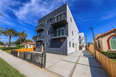 Photo of S Dunsmuir Avenue #B, Los Angeles, CA 90016 (MLS # BB26105652)