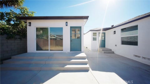 Photo of 10028 1/2 Washington Street, Bellflower, CA 90706 (MLS # DW26228951)