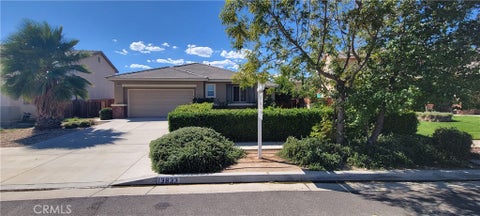 Photo of 13833 Grant Way WAY, Oak Hills, CA 92344 (MLS # RS26213761)