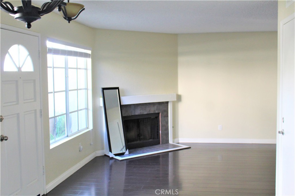 Columbia Square (CS) - Residential Lease