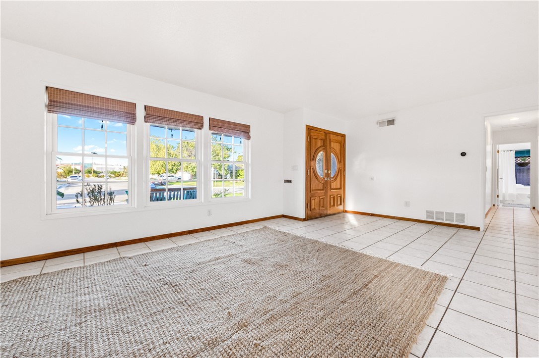 Starlite Huntington (SHUN) - Residential Lease