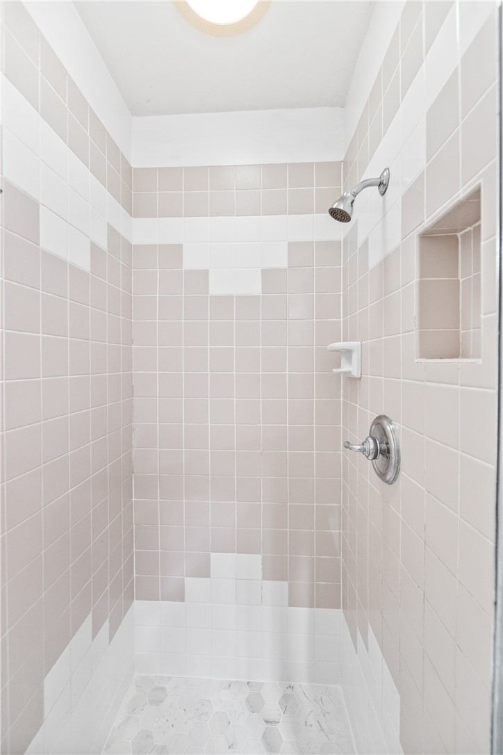 Starlite Huntington (SHUN) - Residential Lease