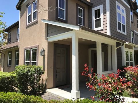 Photo of 20 Red Leaf Lane #164, Ladera Ranch, CA 92694 (MLS # OC26089128)