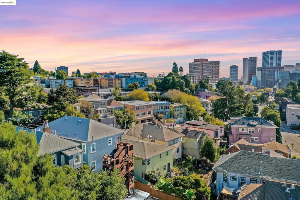 OAKLAND - Residential Income