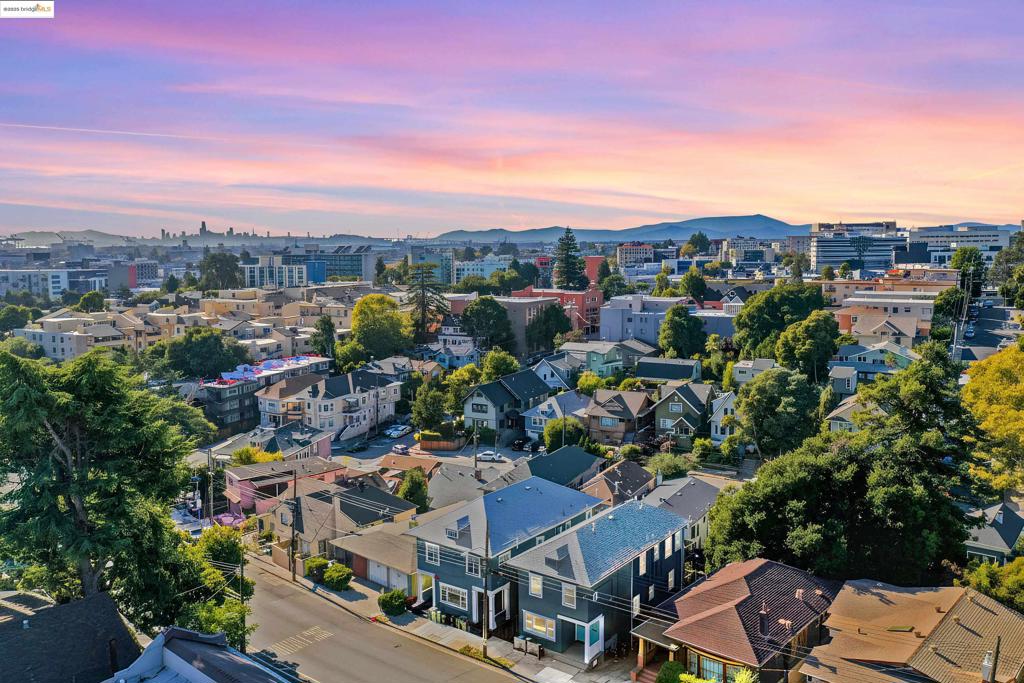 OAKLAND - Residential Income