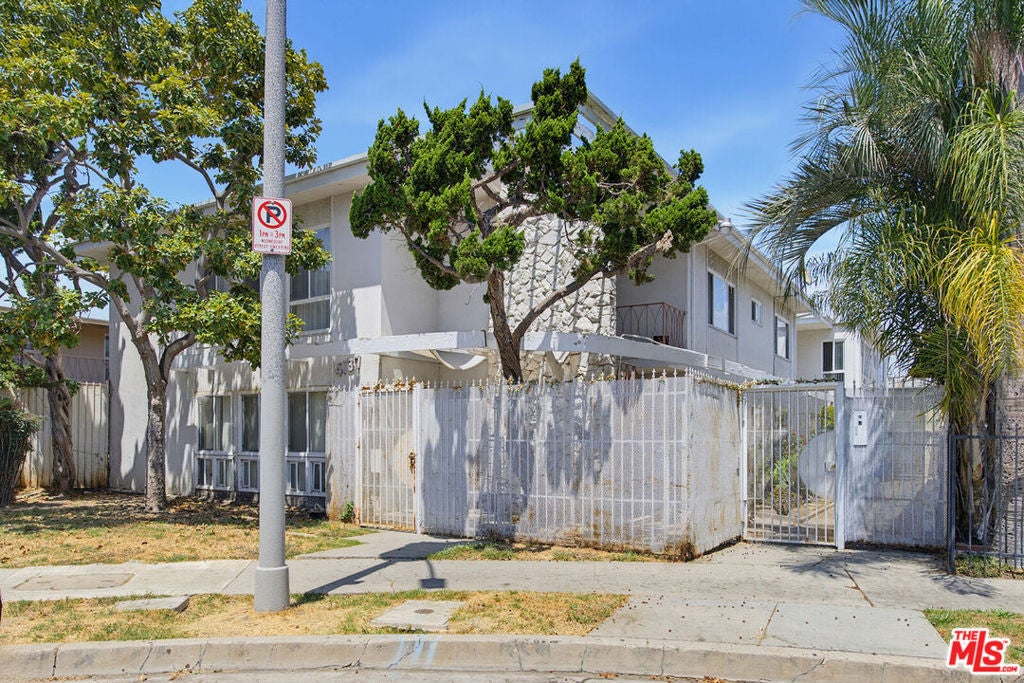 4137 Palmwood Drive 2